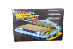 Diamond Select Toys: Back to the Future Part II: Time Machine 1/15th Scale (shelf wear)