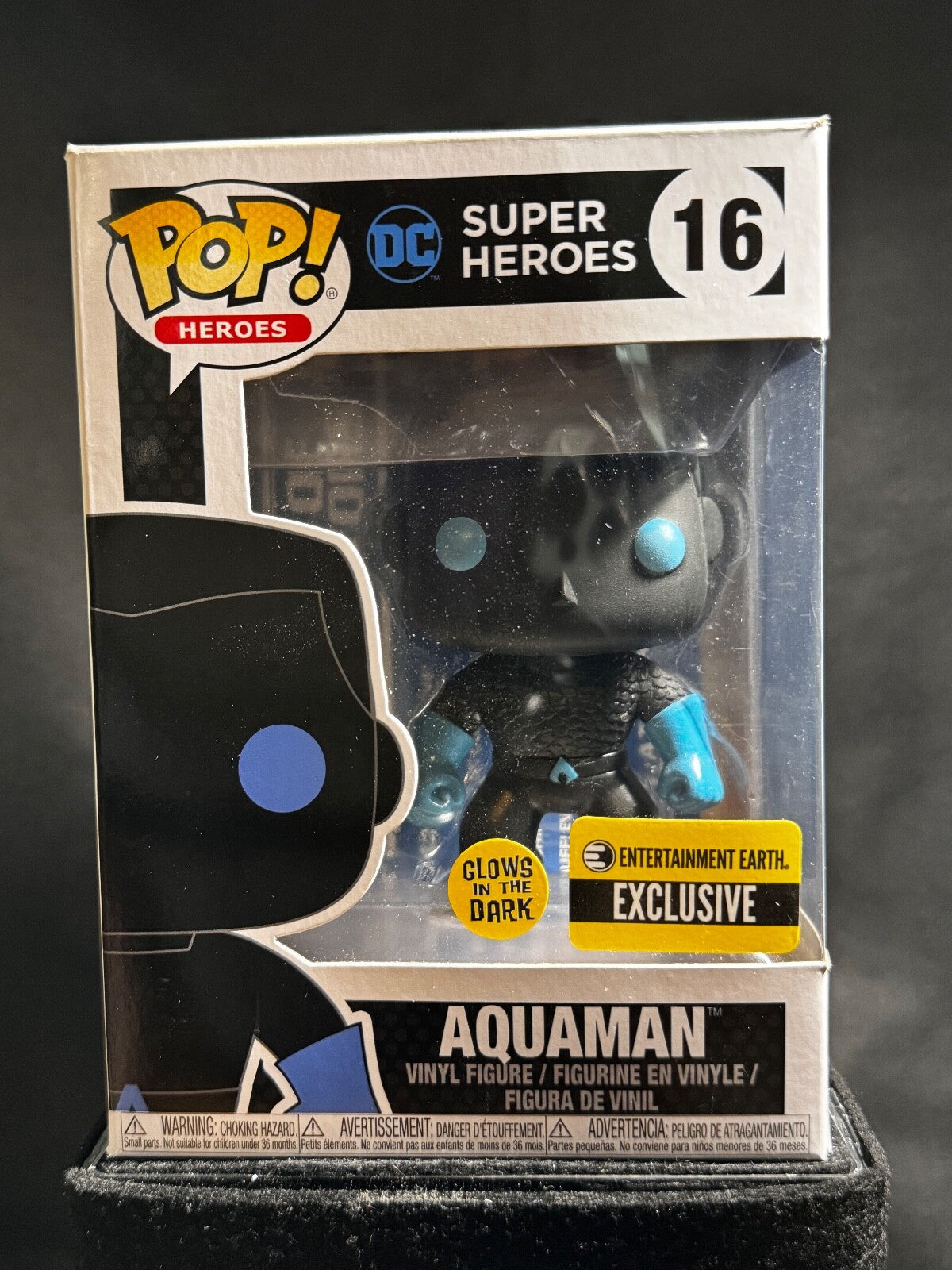 Funko Pop! Aquaman (Glows in the Dark) [Exclusive] #16