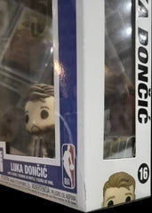Funko Pop! NBA SLAM: Luka Dončić #16 (Rip on Corner)