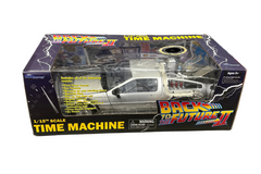 Diamond Select Toys: Back to the Future Part II: Time Machine 1/15th Scale (shelf wear)