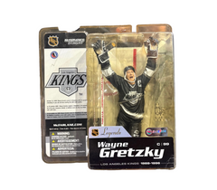 McFarlane Los Angeles Kings Wayne Gretzky 1988-1996 (shelf wear)