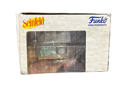 Funko Mini Moments Seinfeld: Jerry's Apartment - Elaine (Chase) (minor box damage)