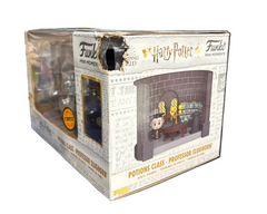 Funko Mini Moments - Harry Potter: Potion Class - Professor Slughorn [Chase] (some box damage)