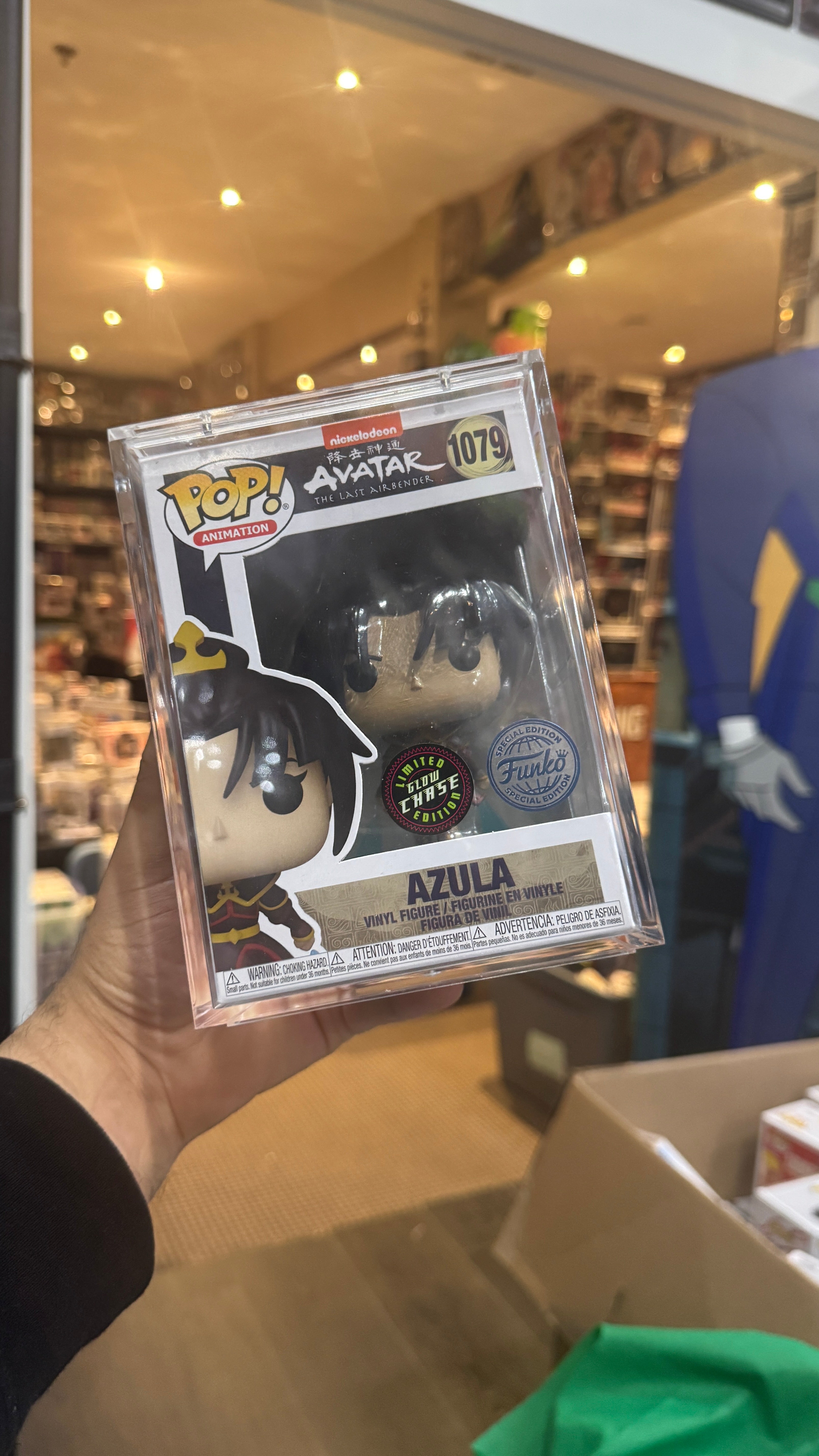 Funko POP! AVATAR AZULA 1079 CHASE LIMITED EDITION GLOW IN THE DARK